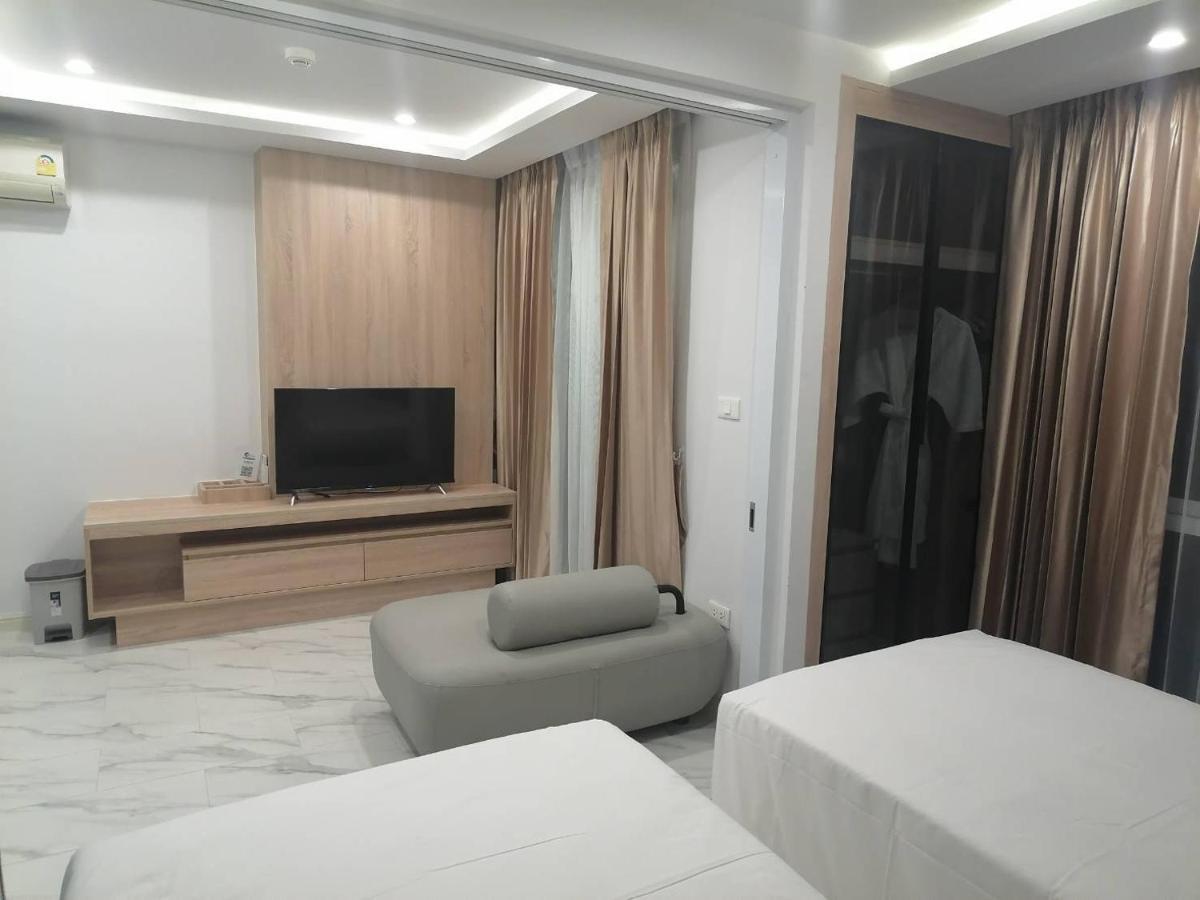 Deco Pattaya Hotel North Pattaya Exterior photo