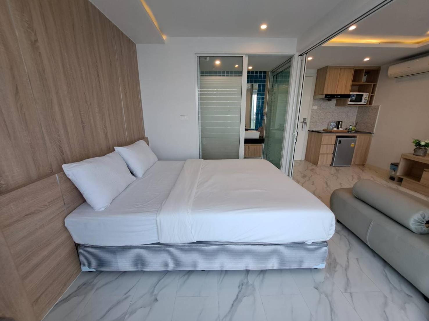 Deco Pattaya Hotel North Pattaya Exterior photo